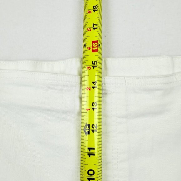 Terra & Sky Women's Stretch Pull-on White Denim Shorts Plus Sz 3X (24W-26W) NWOT - Picture 8 of 10